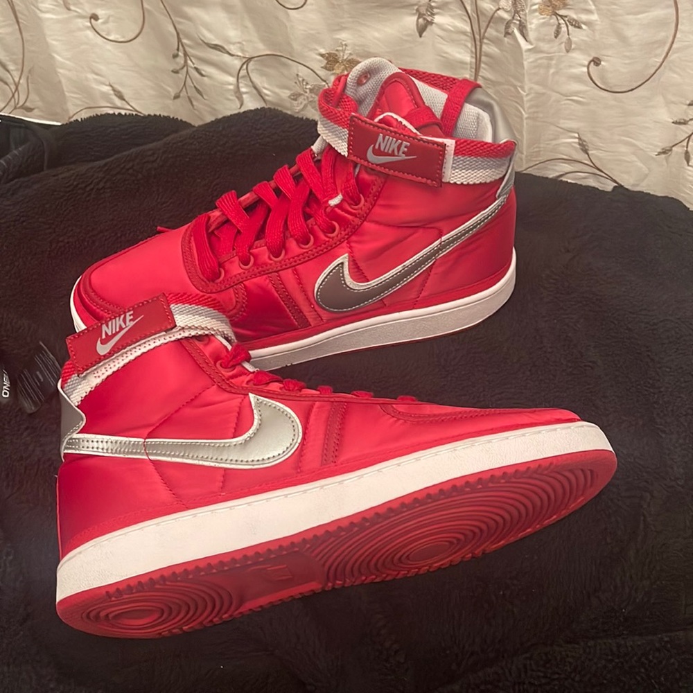 Nike Vandal High Supreme Burgundy Ash Sneakers. Mint Condition